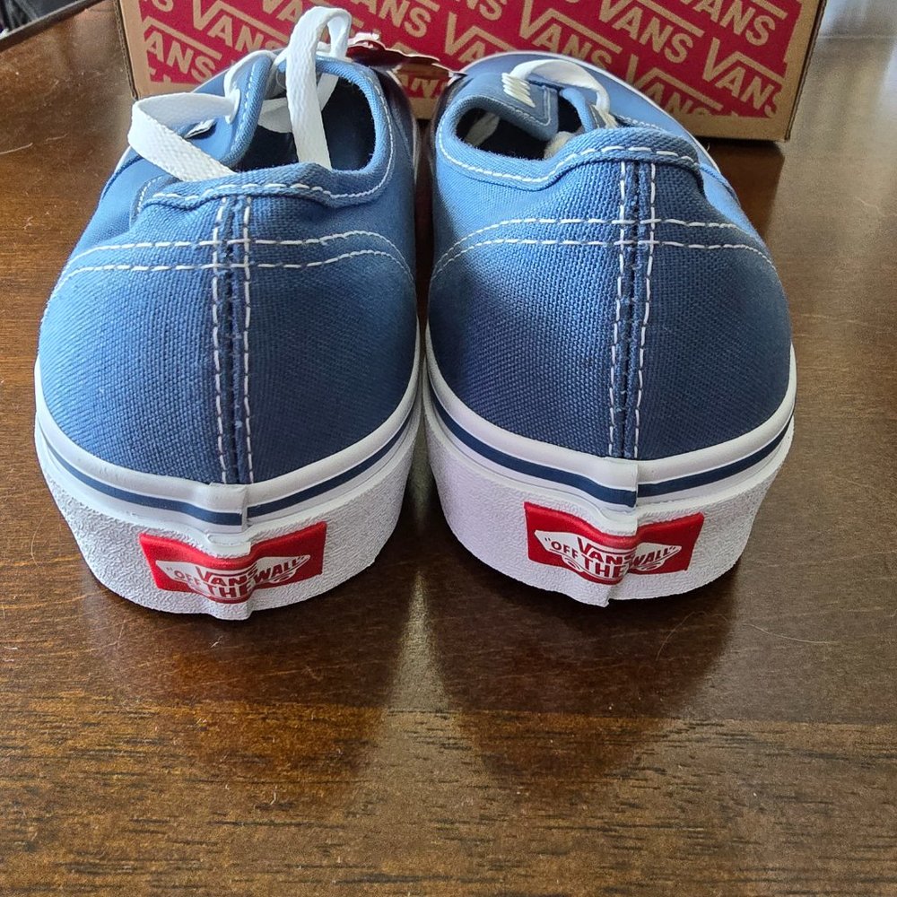 Vans Authentic Navy size 7.5 men and 9 women - Picture 4 of 4